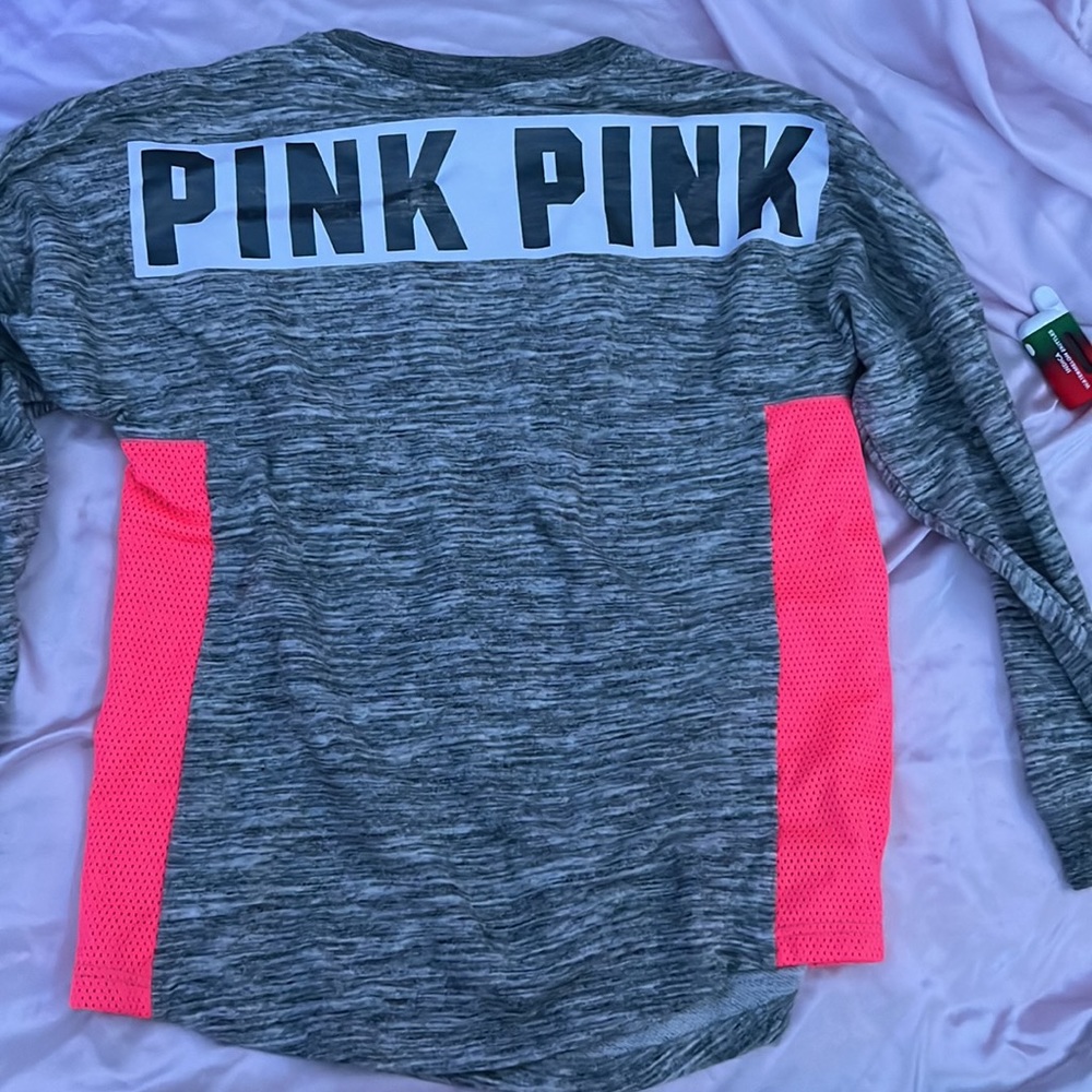 Pink sweatshirt - Picture 2 of 2